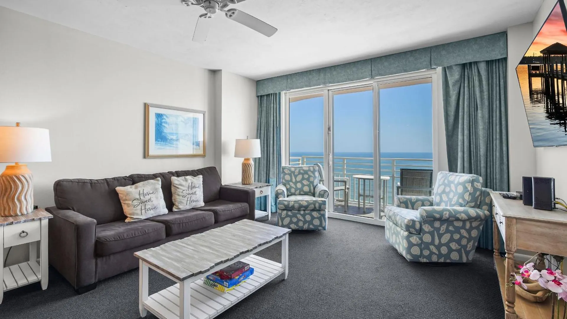 Breath Taking 3 Bedroom Direct Oceanfront Condo With Private Balcony At The Wyndham Ocean Walk Resort دايتونا بيتش